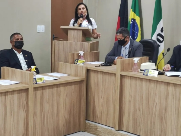 Representantes da Casa Pequeno Autista participaram de Sessão Ordinária na Câmara Municipal de Conde