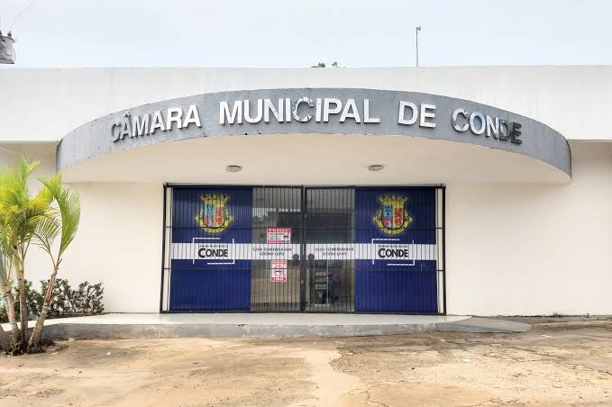Sessão desta Segunda (05) é Cancelada devido a problemas hidráulicos.