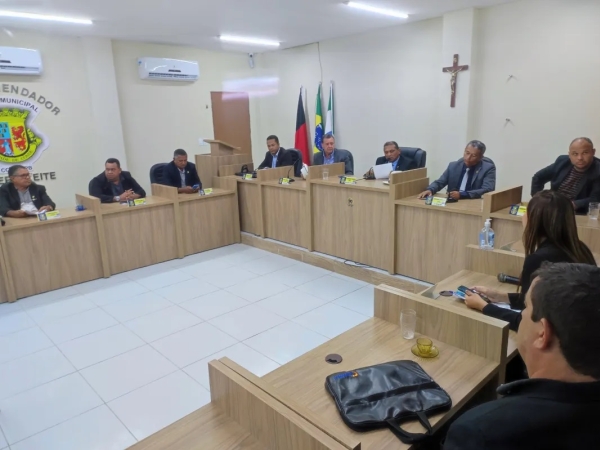 Luzimar Nunes comemora aprovação das contas da Câmara de Conde pelo TCE-PB