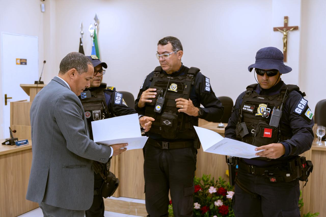 Câmara de Conde entrega votos de aplauso a guardas municipais por ações de destaque na segurança 