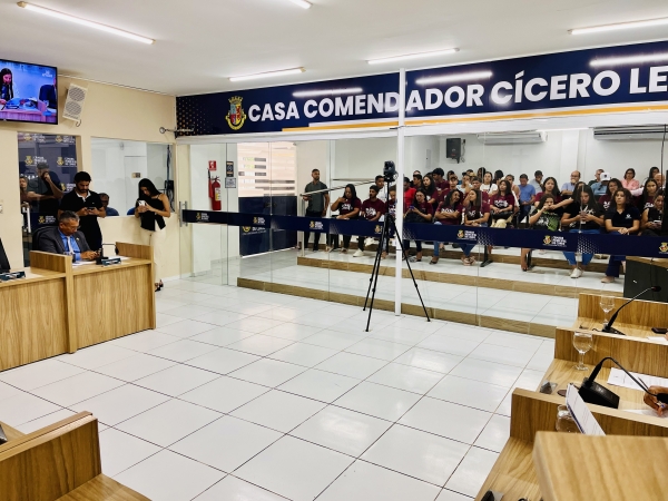 Projetos voltados à primeira infância e adequação orçamentária são aprovados em Conde