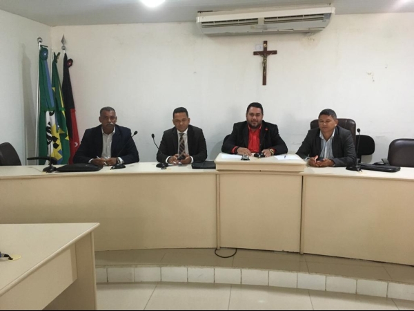 Câmara municipal realizou audiência pública com a categoria dos transportes alternativos e táxis