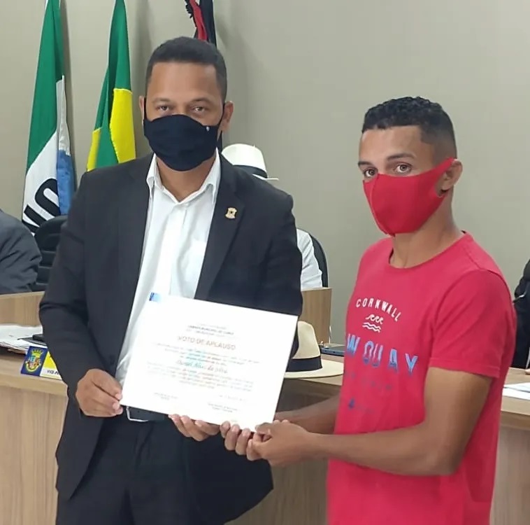 Campeão Brasileiro de Jiu-Jitsu recebe Voto de Aplauso de Vereadores da Cidade de Conde